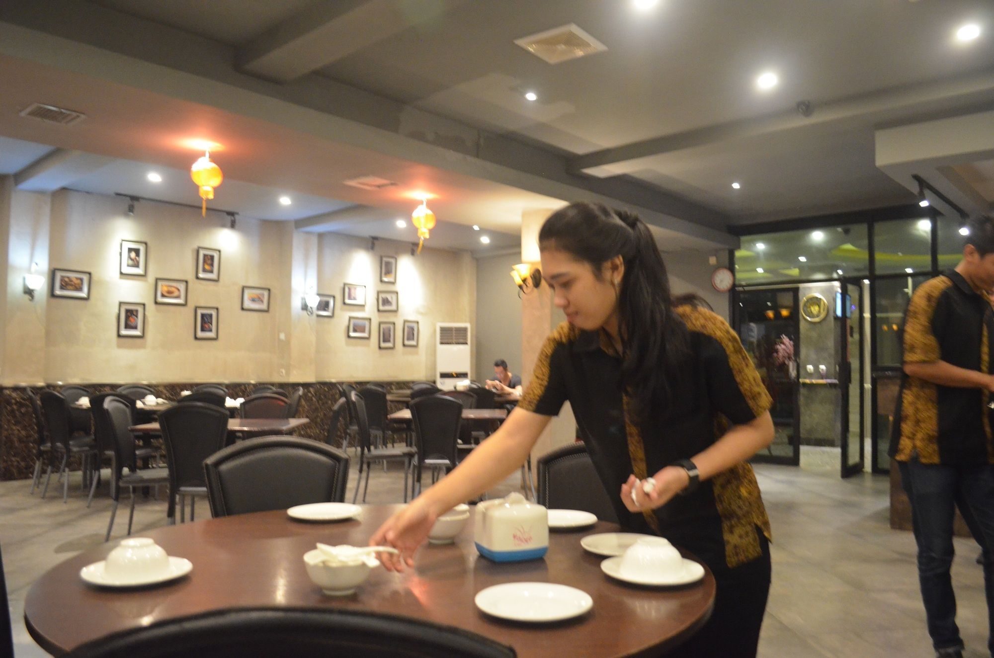 Mustika Gajah Mada Hotel Джакарта Екстериор снимка