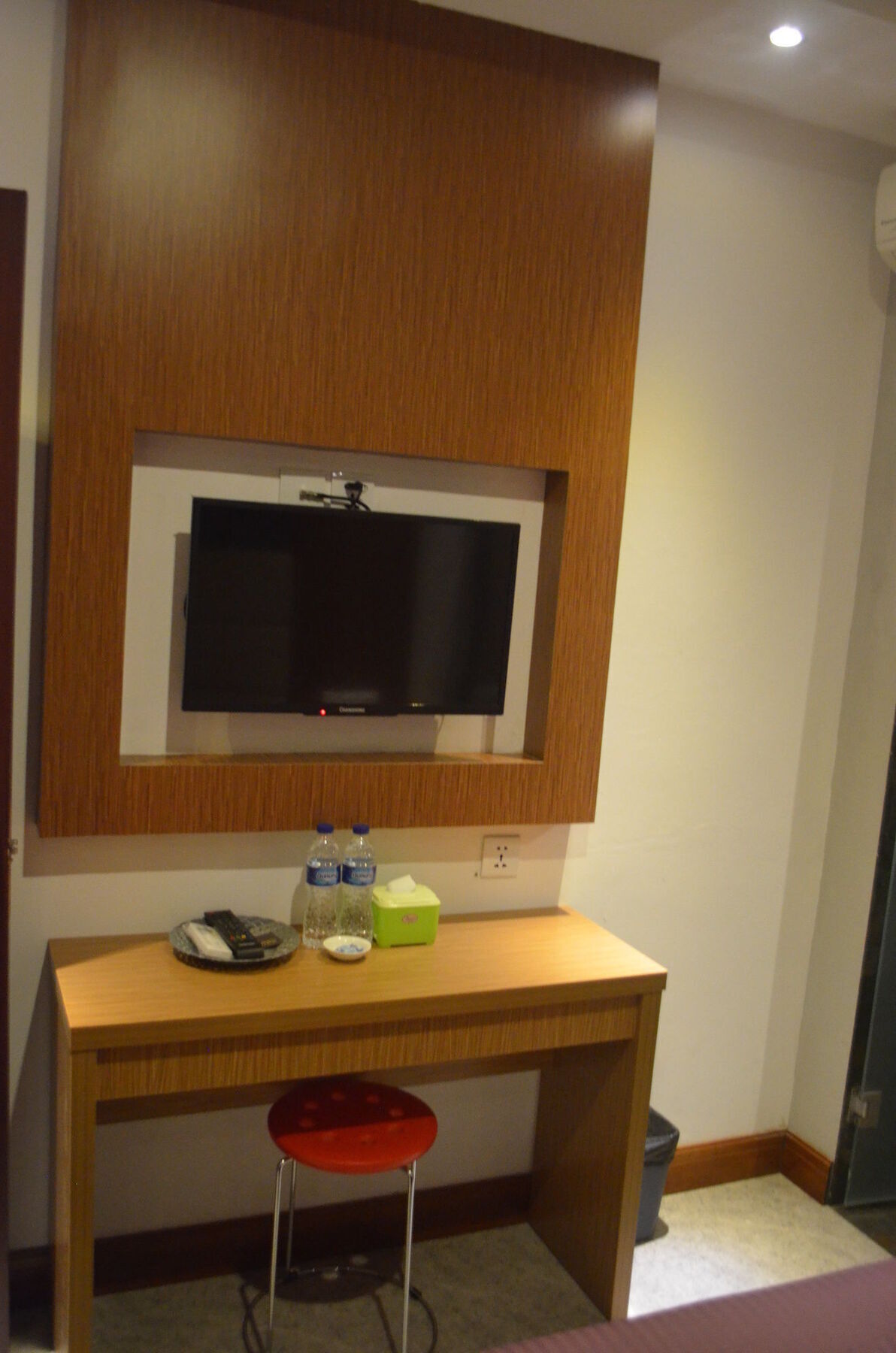 Mustika Gajah Mada Hotel Джакарта Екстериор снимка